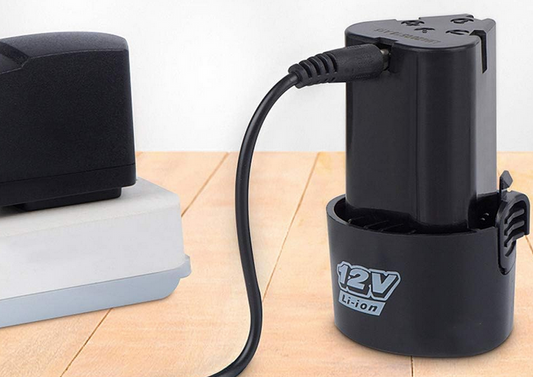 XXL AKU BUŠILICA 18V SA 2 LI-ON BATERIJE I 85 DJELOVA I LED SVJETLOM